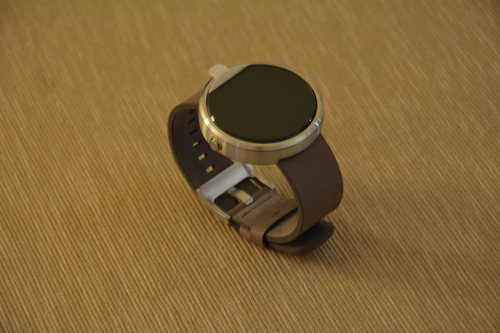 Moto
360